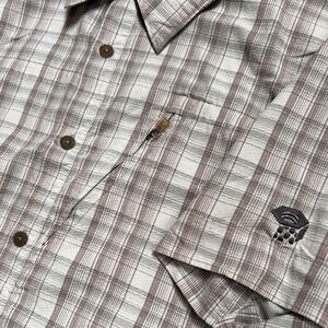 Men's S/S Mountain Hardware Button Down Performance Shirt